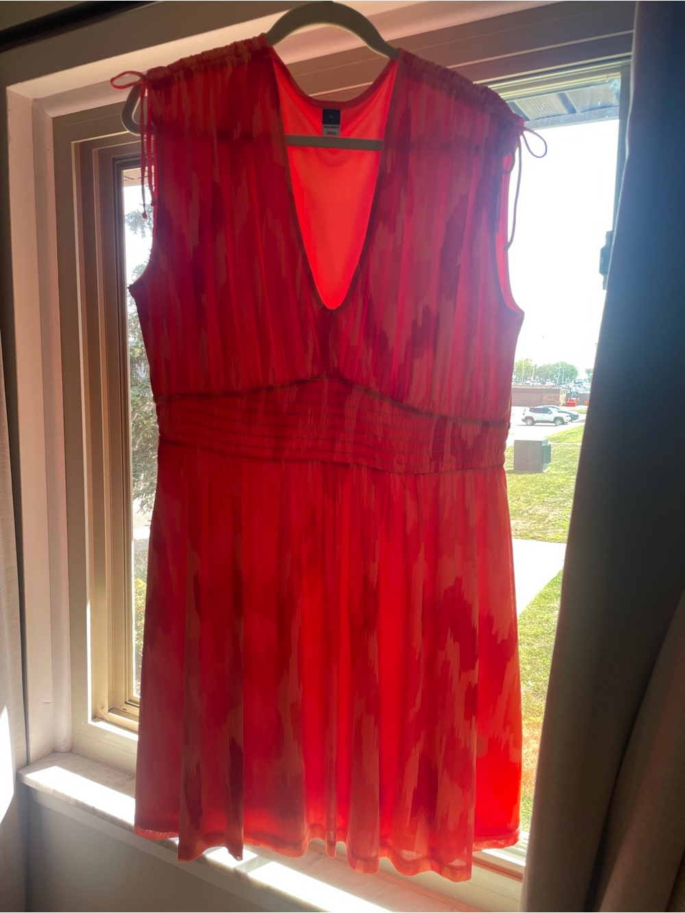 Old Navy orange print flirty Mini Dress adorable & flattering smocked waist
